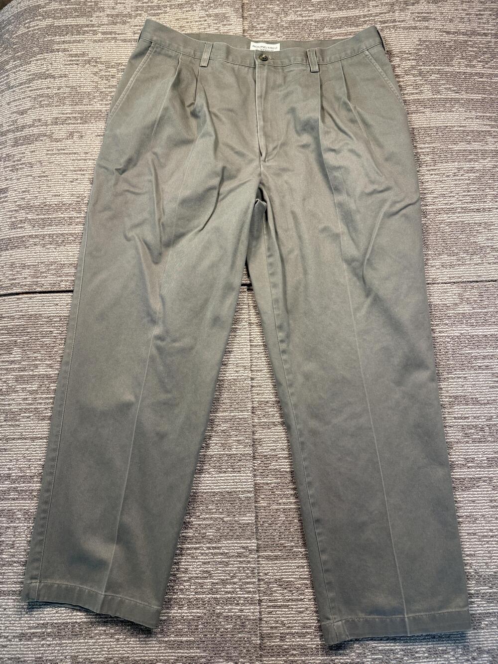 Roundtree & Yorke Pants Mens 36x29 Gray Classic Fit Pleated Chino Straight Leg